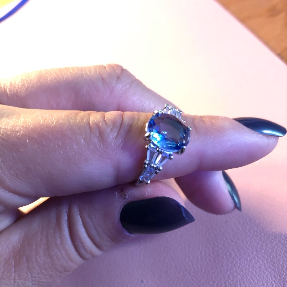 Ring bomb party ring size 8